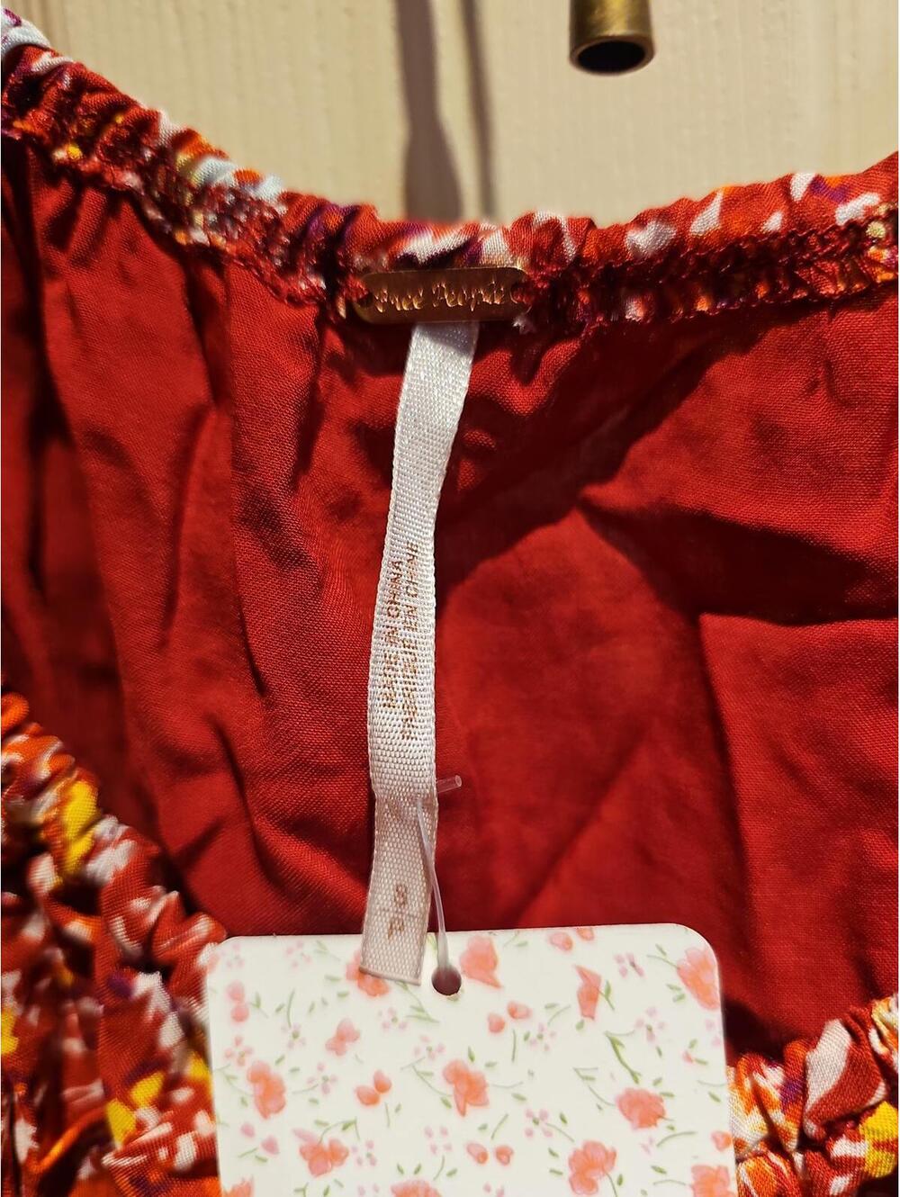 Free People Red Floral Cropped Daisy Babe Tank Small - Picture 10 of 11